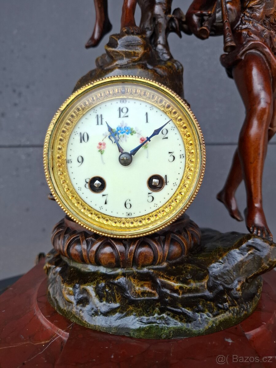 Starožitné francouzské figurální hodiny - 2