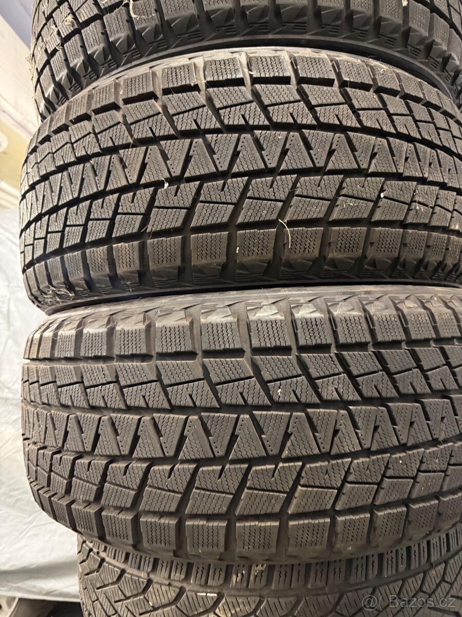 prodám zimní 265/50/19 Bridgestone - NOVE - 2