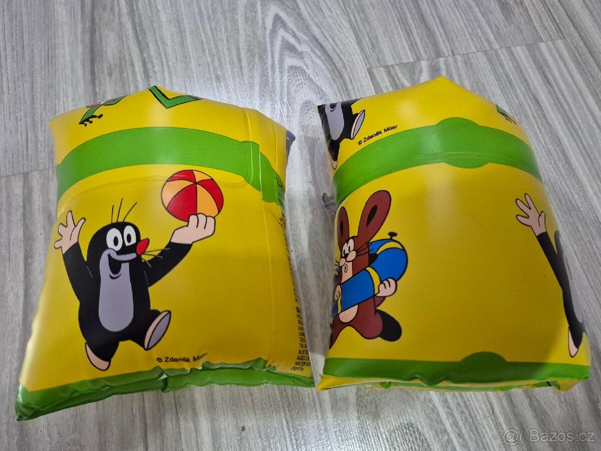 Nové i použité nafukovací věci do vody-rukávky,lehátko,bazén - 2