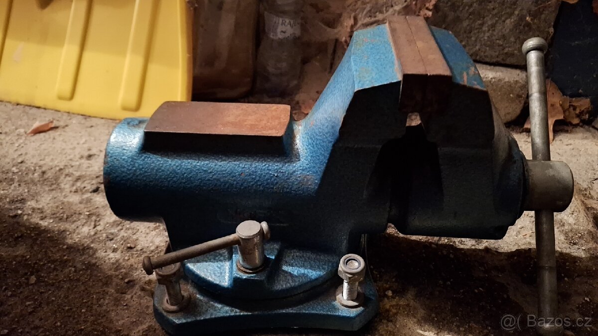 Dílenský svěrák YORK 100 Lux - 2