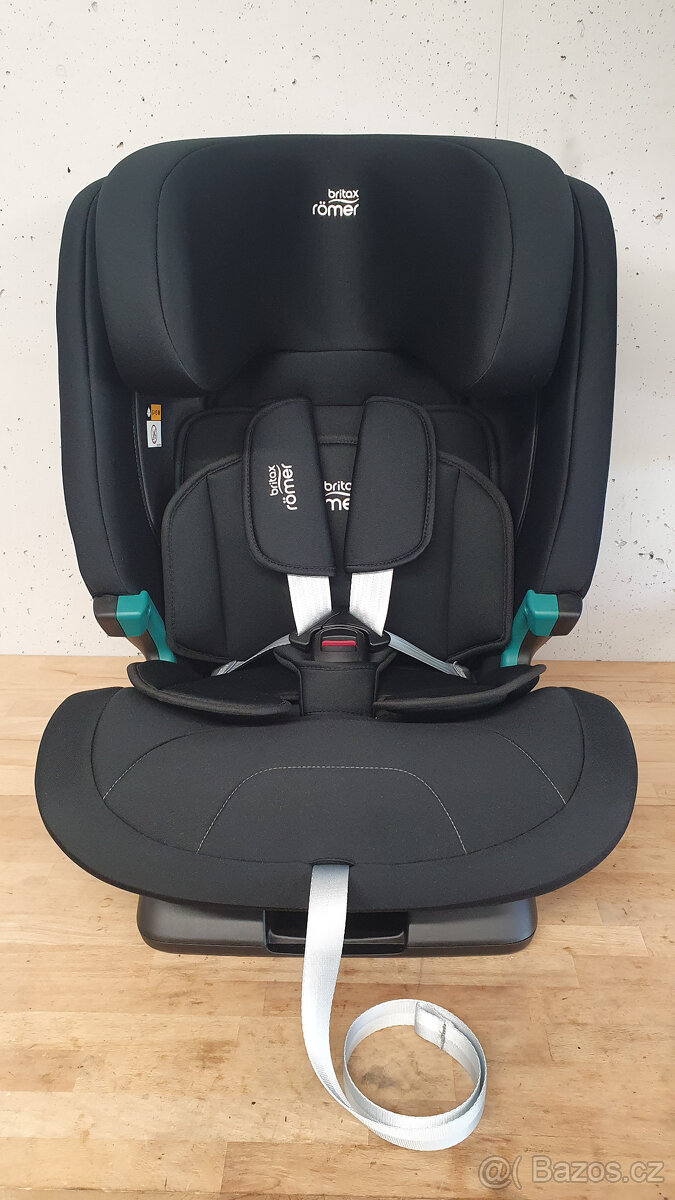 Römer Autosedačka Versafix Space Black - 2