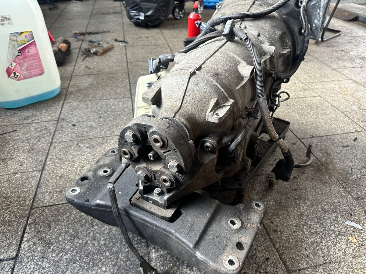 BMW 5 F11 F10 530D 190 kw, Díly - Automatická převodovka ZF - 2