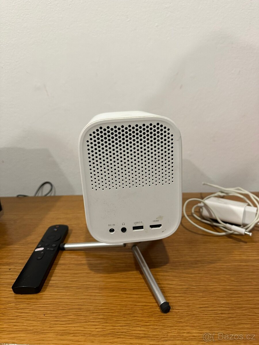 Xiaomi Mi Smart Compact Projector - 2
