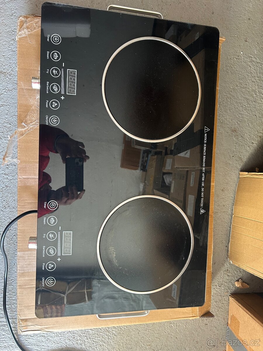 Nový stolní dvouplotýnkový indukční vařič. - 2