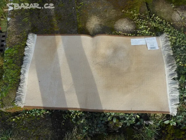 Prodám kobereček - SPĚCHÁ , LEVNĚ - 2