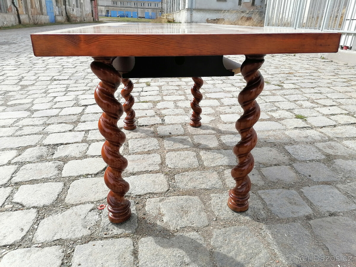 Masivní stůl - dřevo / mramor - 2