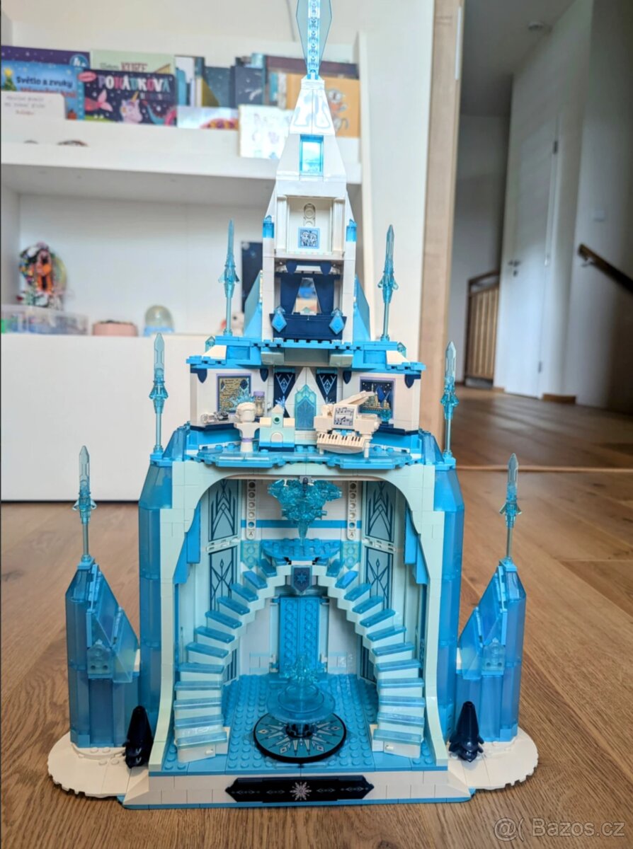 LEGO 43197 Ledový zámek - 2