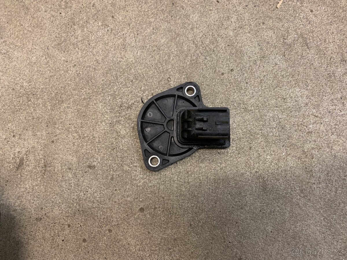 senzor vačkového hřídele Chrysler - 2