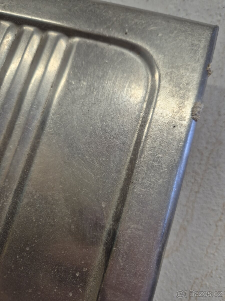 Nerezový kuchyňský dřez - 2