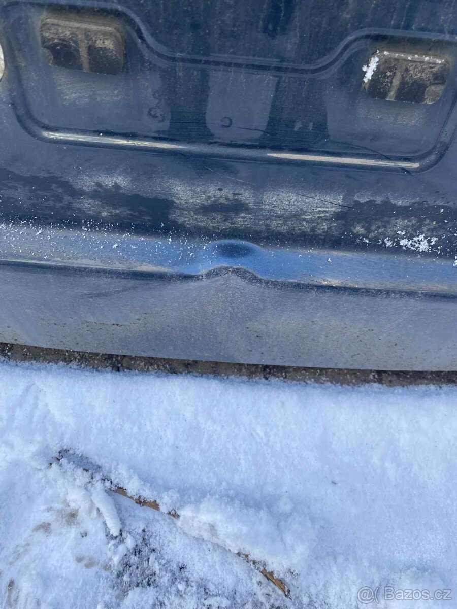 Hyundai Tucson zadní víko - 2