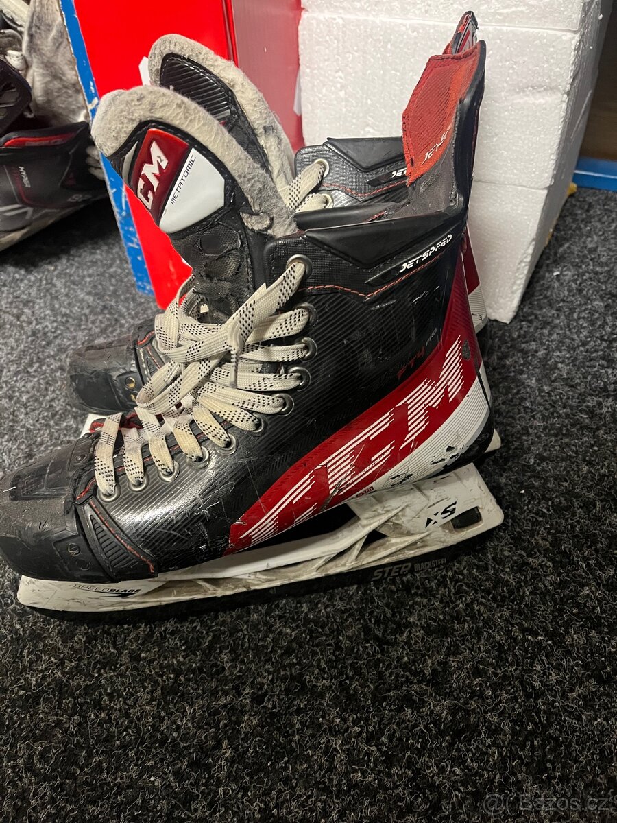 Hokejové brusle CCM JetSpeed FT4 Pro - 2