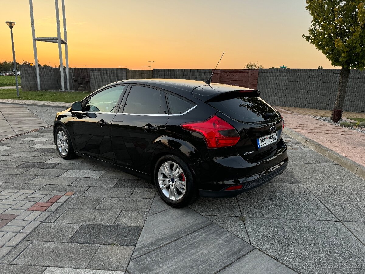 Ford Focus - 2012 - (vyhořelý) 1.6t 134KW - 170.455km - 2