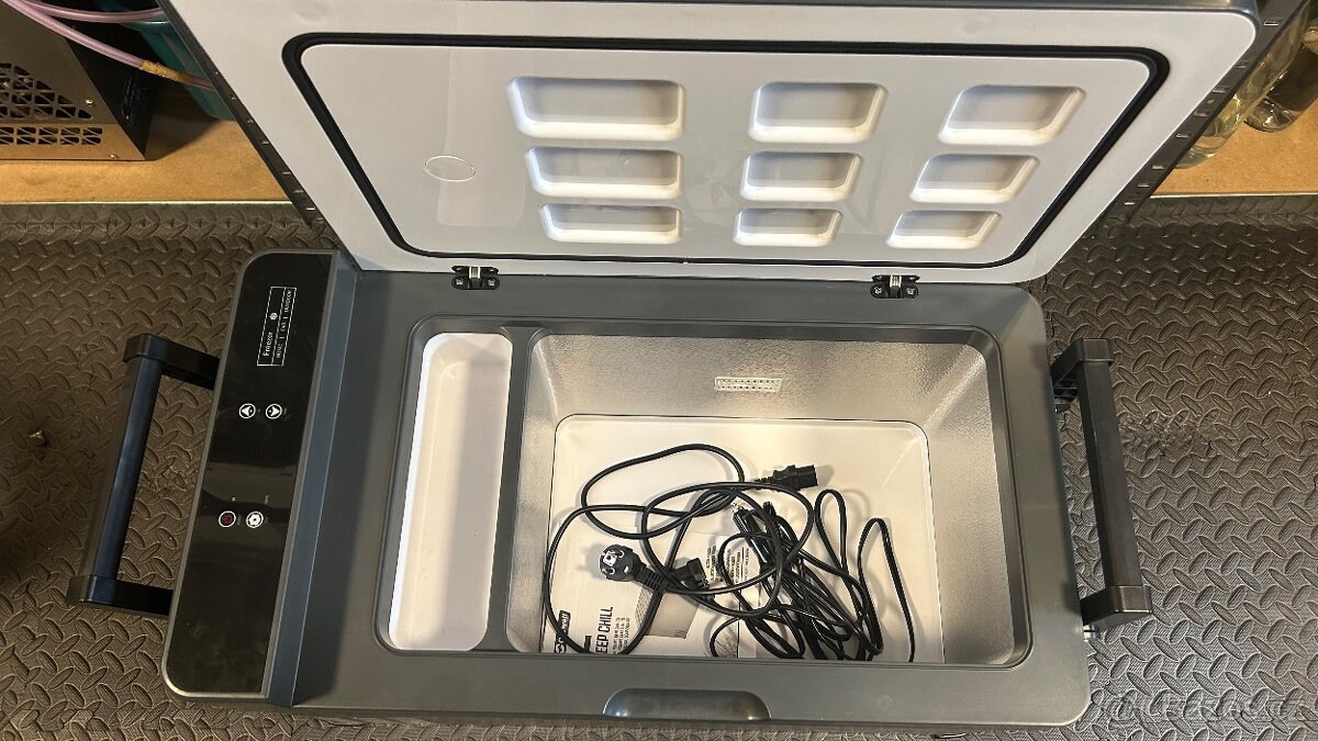 lednice do dodávky Outwell deep chill 29 - 2