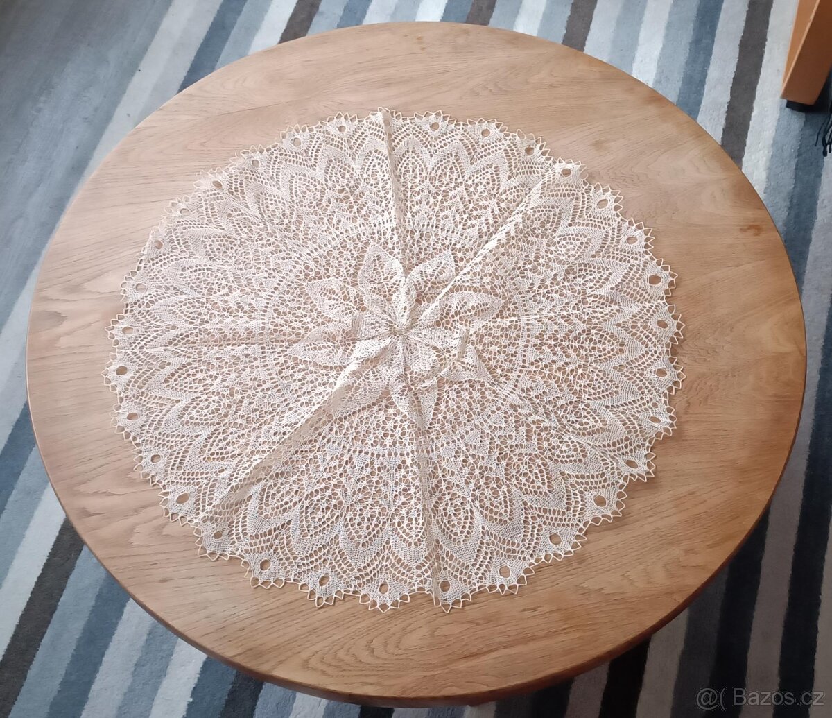 Háčkované ubrusy a dečky - 2