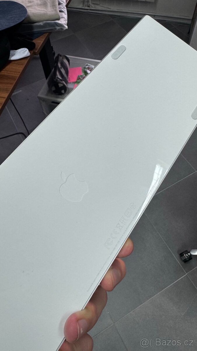 Apple Magic Keyboard bezdrátová klávesnice - česká - 2