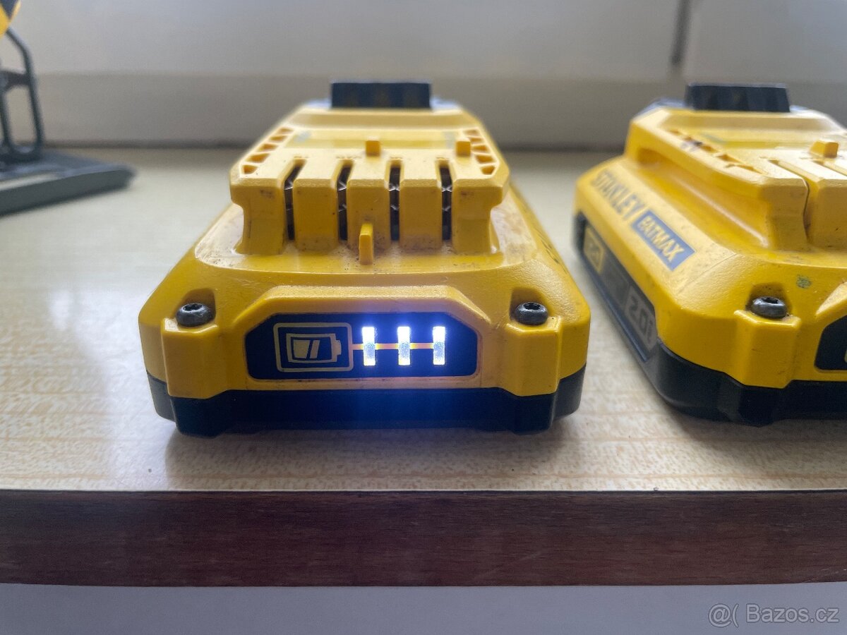 Stanley 2x Aku set - 2