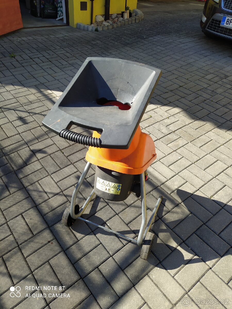 Drtič větví štěpkovač - 2