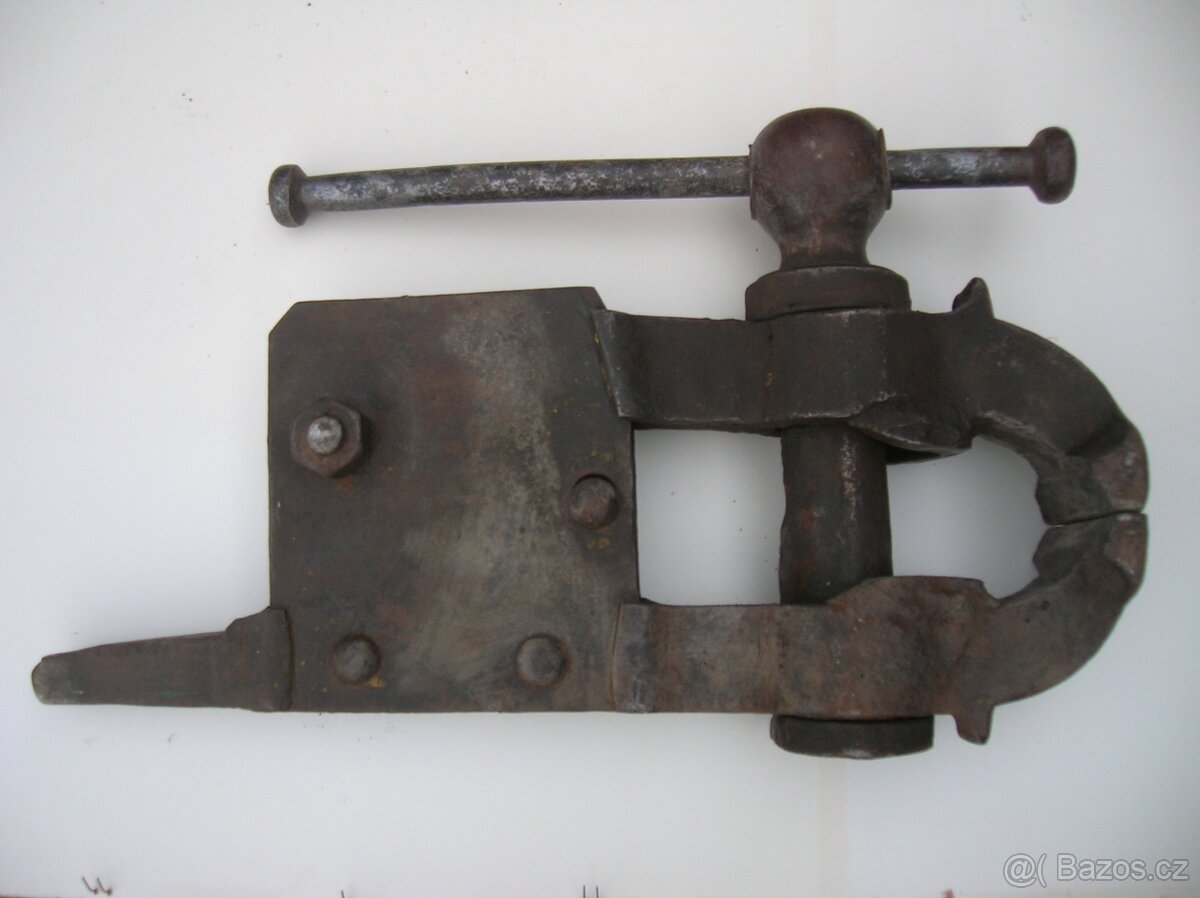 Kovářský svěrák - 2