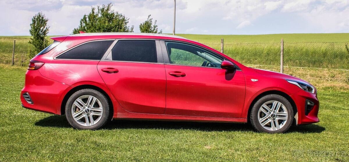 Kia Ceed SW 1.4 T-GDi Silver 103KW - 2