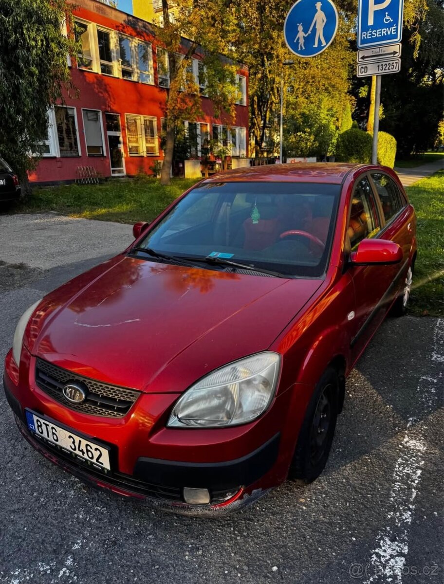 Kia rio - 2