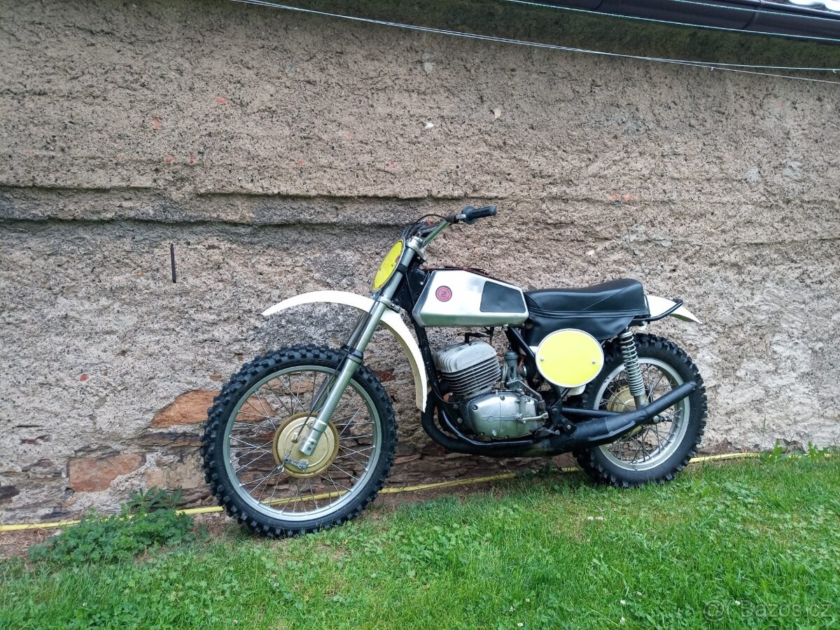 ČZ 400/981