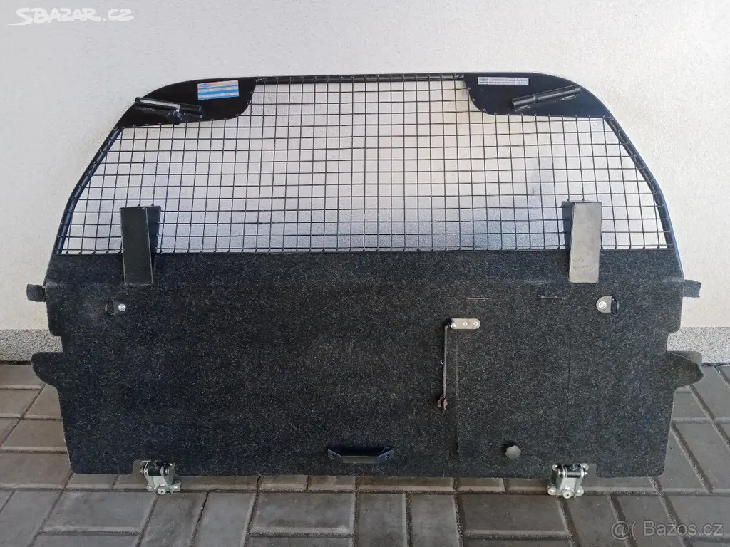 Ochranná mříž do auta (Ford Focus II combi) - 2