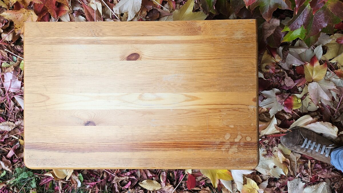 Stolek - pojízdný - 2