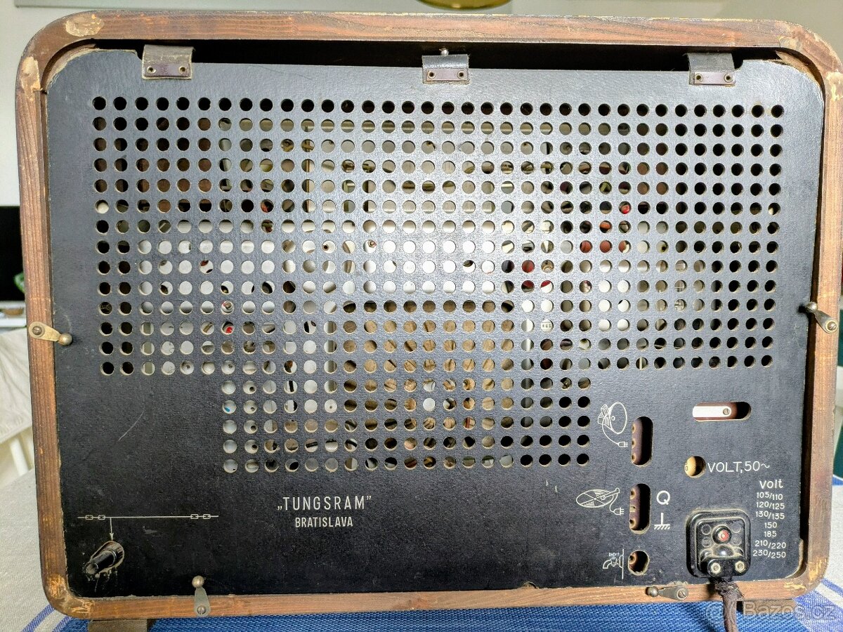 Radio Tungsram z roku 1938 - 2