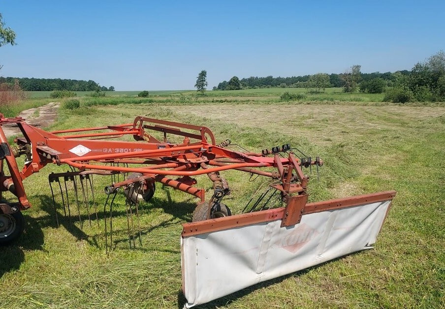 Shrnovač sena Kuhn GA 3501GM - 2
