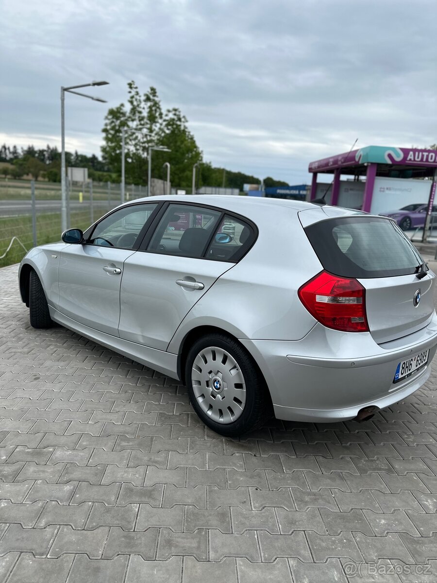 BMW e87 118i automat - 2