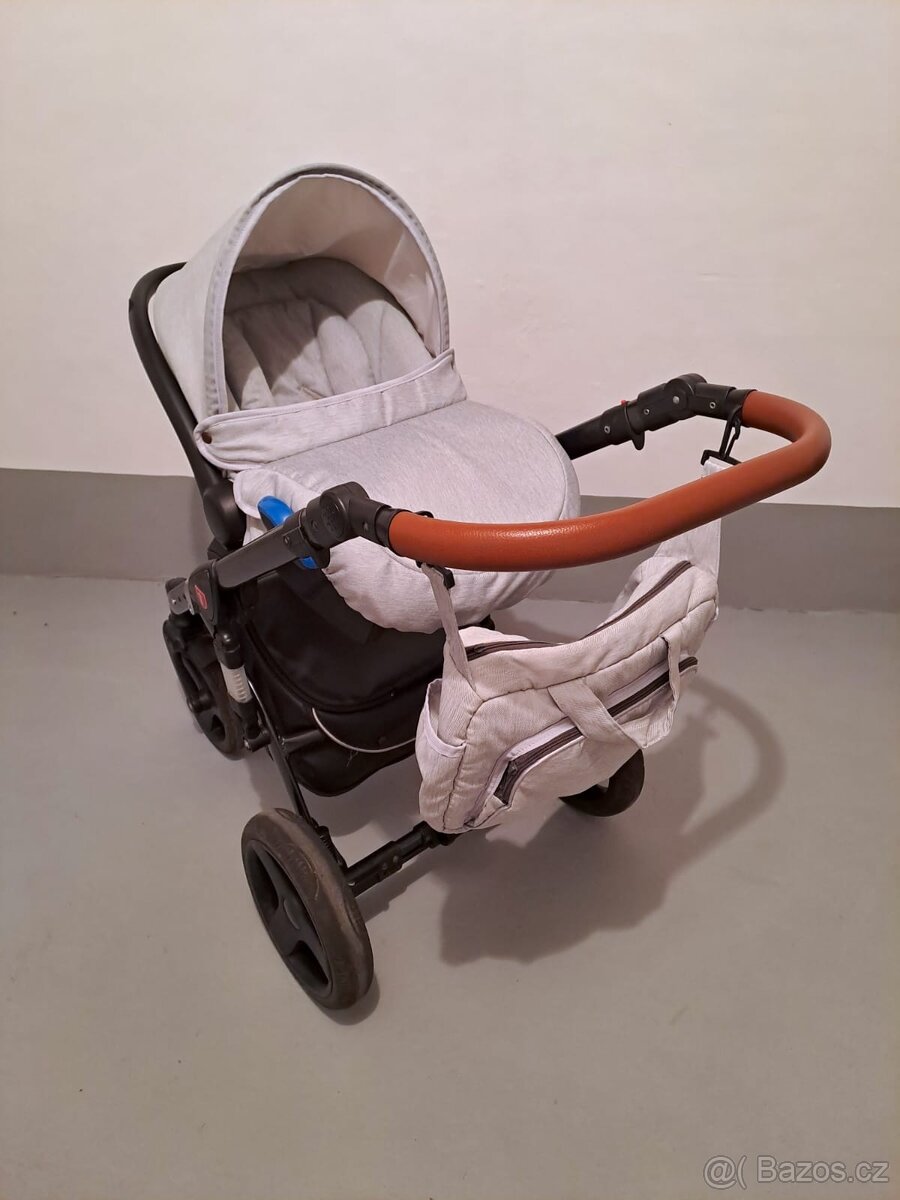 Kočárek TUDORE - 2