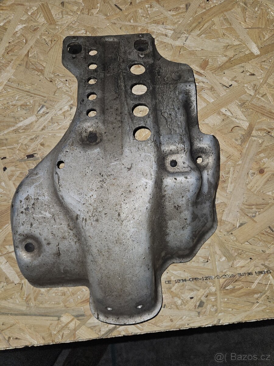 Yamaha XT 600 Ténéré 43F 34L kryt motoru - 2