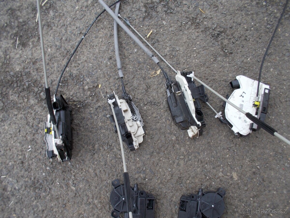 Zámky dveří a motůrky stahovaček Seat Ibiza IV-4 - 2