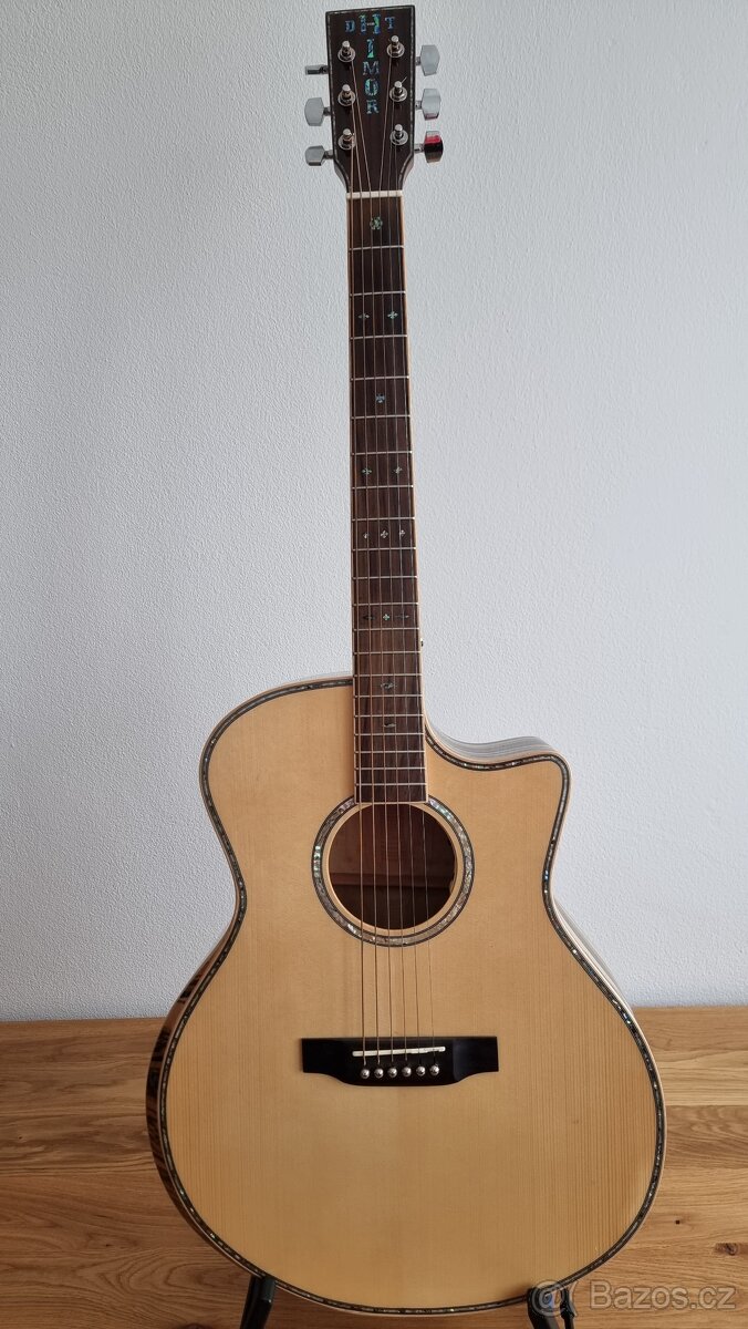 Akustická kytara - 2