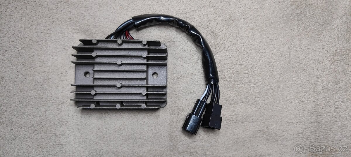 Dobíjecí relé Suzuki SV1000 - 2