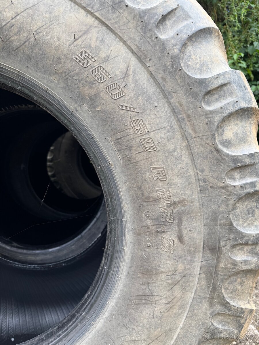 Pneu 560/60 r22.5 mitas - 2