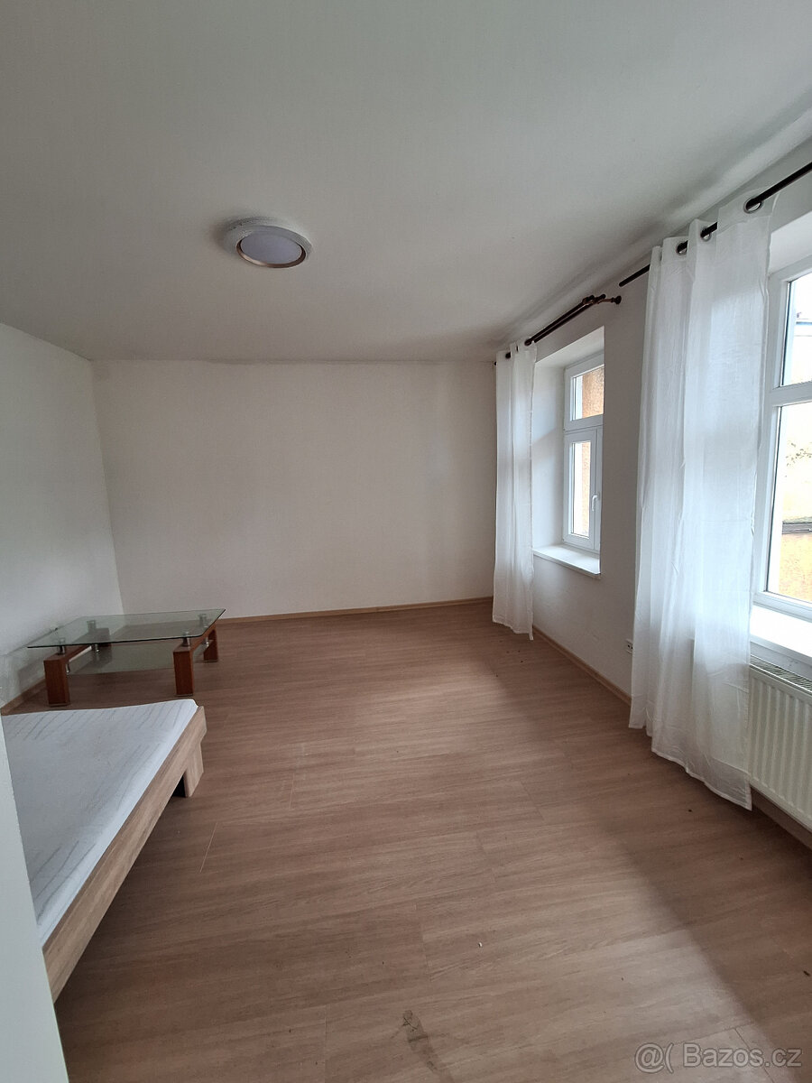 Pronájem bytu 1+1 v Uničově - 2