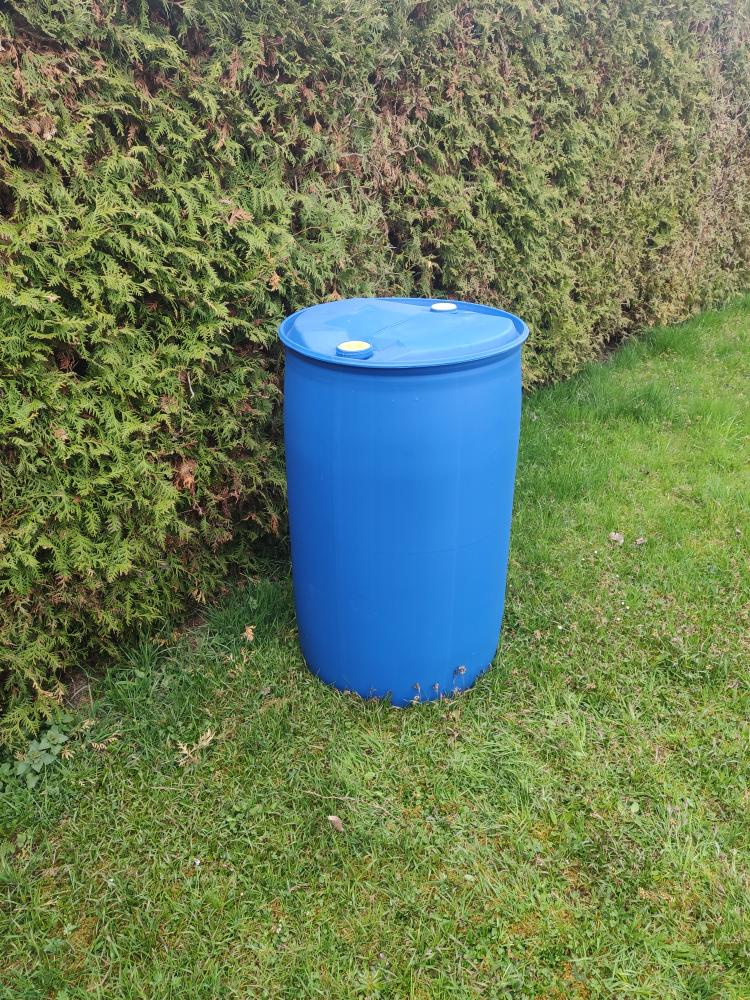Plastový modrý sud 220l - 2
