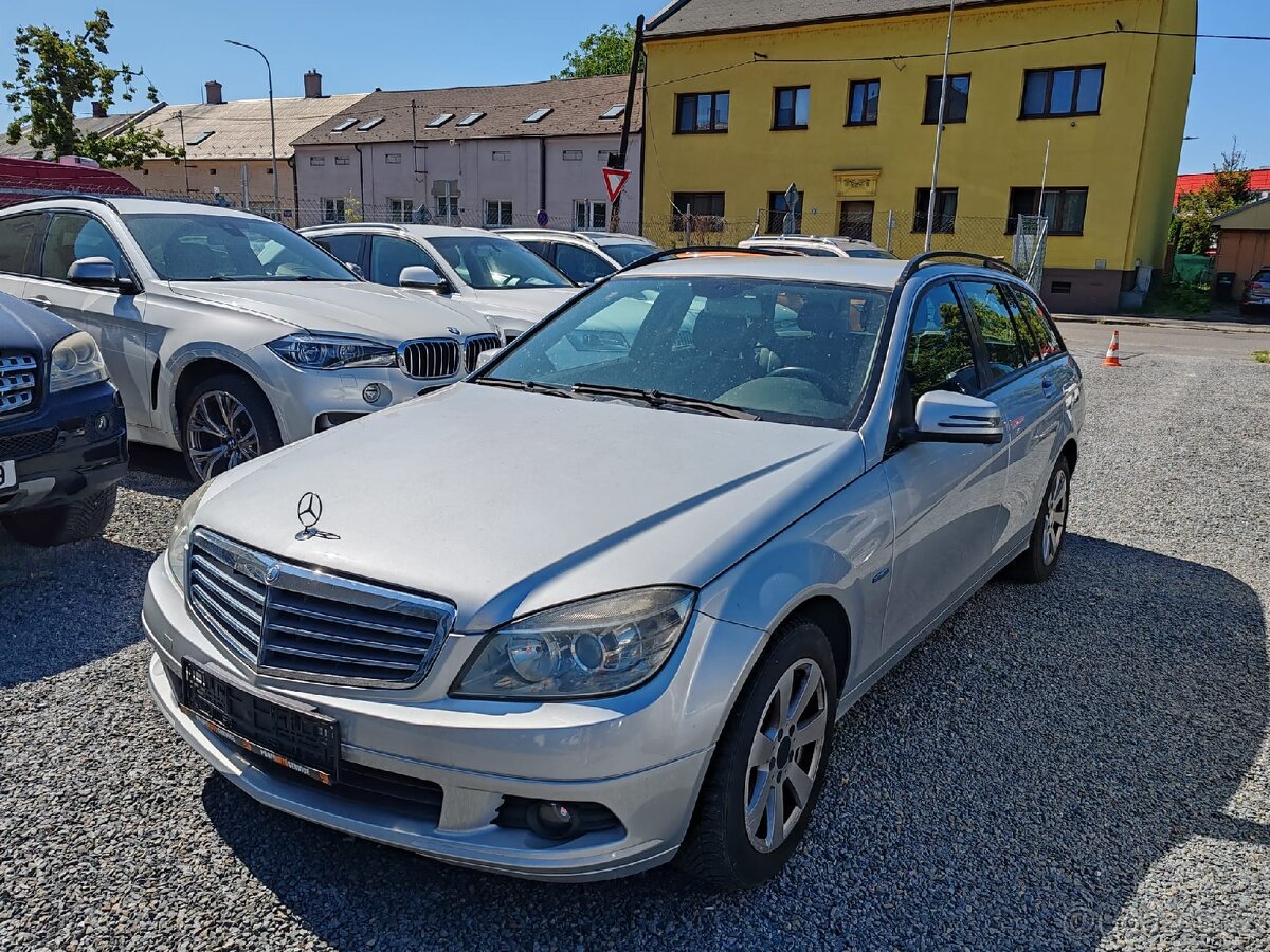 Mercedes-Benz Třídy C
220CDI - 2