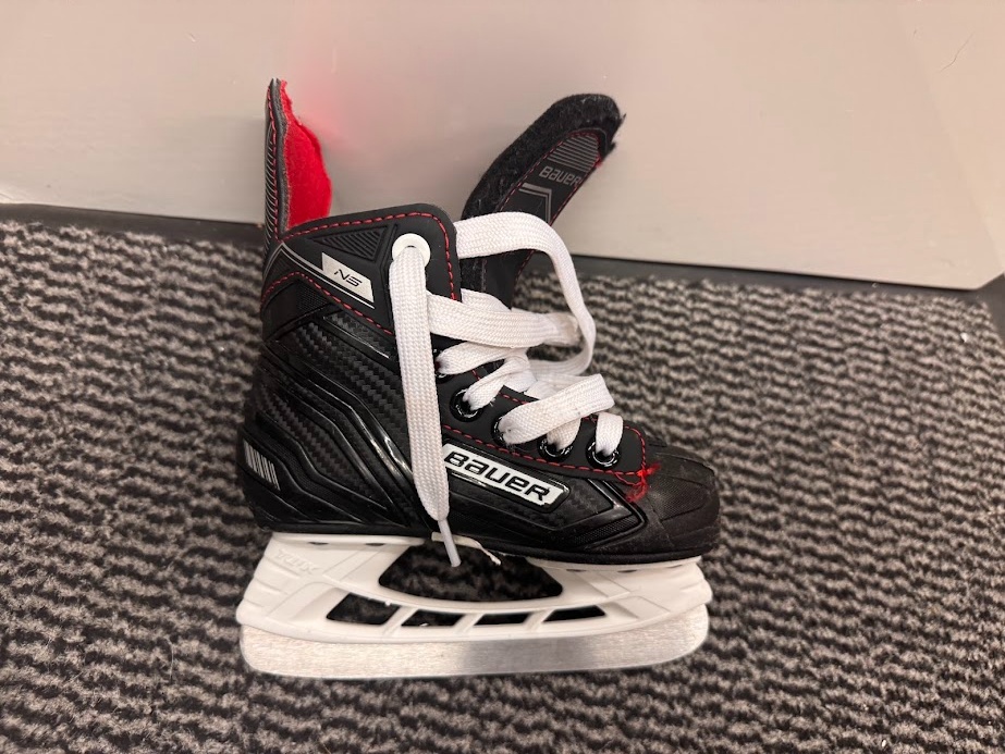 DĚTSKÉ BRUSLE BAUER NS, VEL. 8/26 - 2