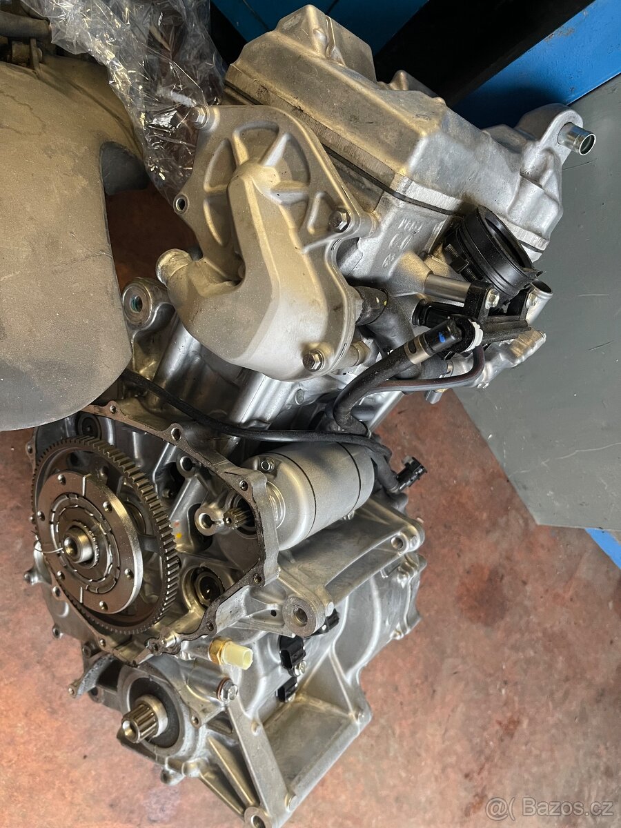 Motor Honda 750 DCT - 2