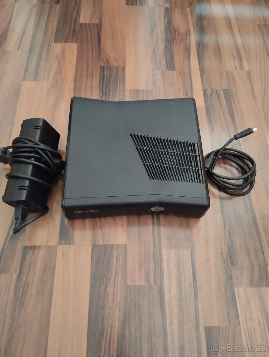 Xbox 360 (2x) s kinectem a hrami - 2