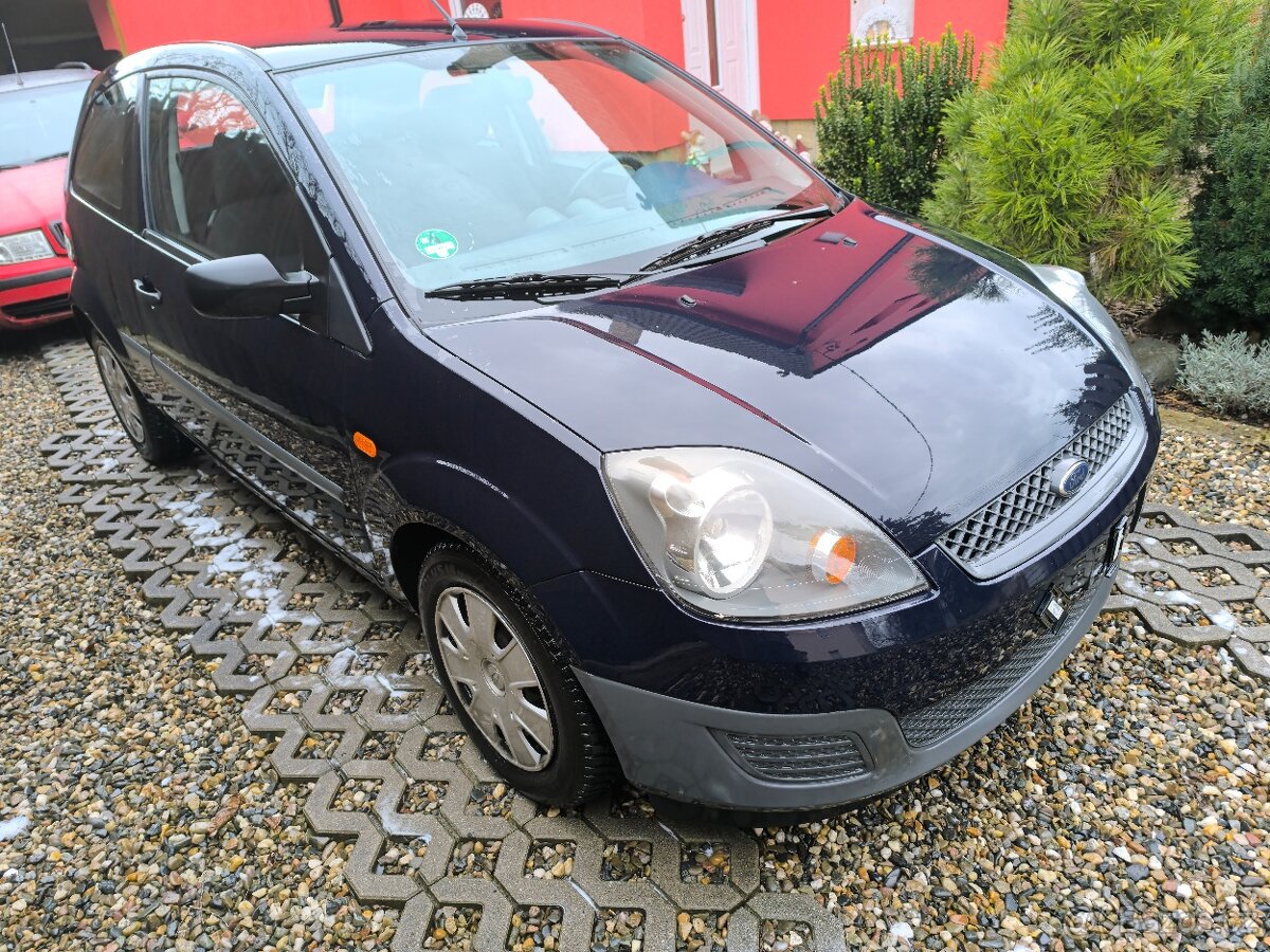 Prodám Ford Fiesta 1.3 44kw rok 2006 - 2
