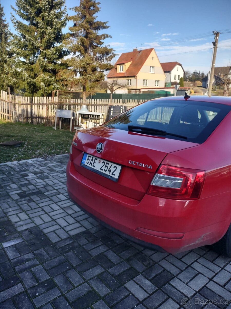 Škoda Octavia 1.6.tdi 66 kw r.v.2016 - 2