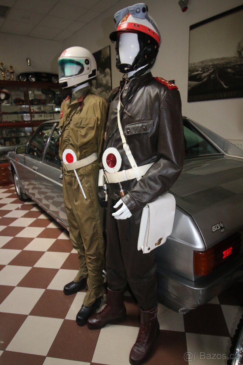 Uniformy příslušníků motohlídek SNB, ČSSR 70-80léta - 2