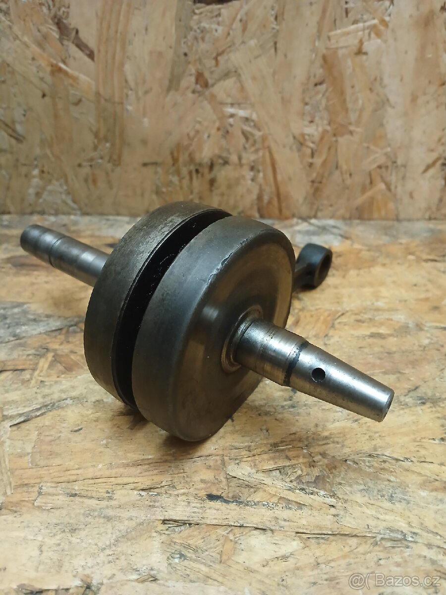 Babetta 207 kliková hřídel - 2