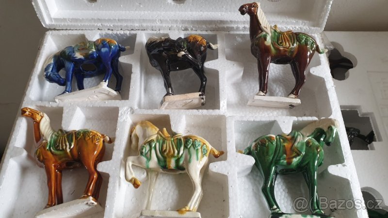KONĚ - DEKORACE - 2