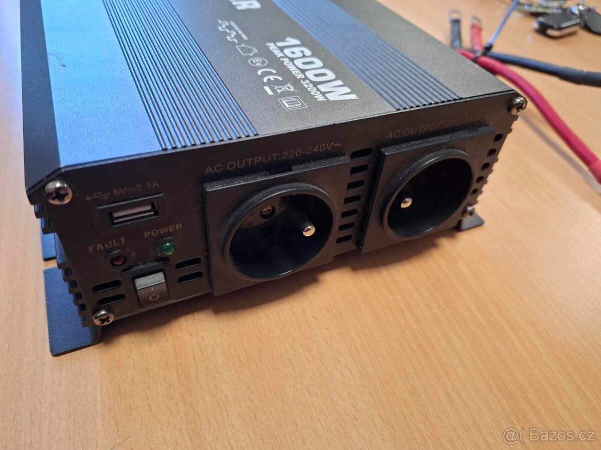 Měnič napětí 12V/230V 1600W - 2