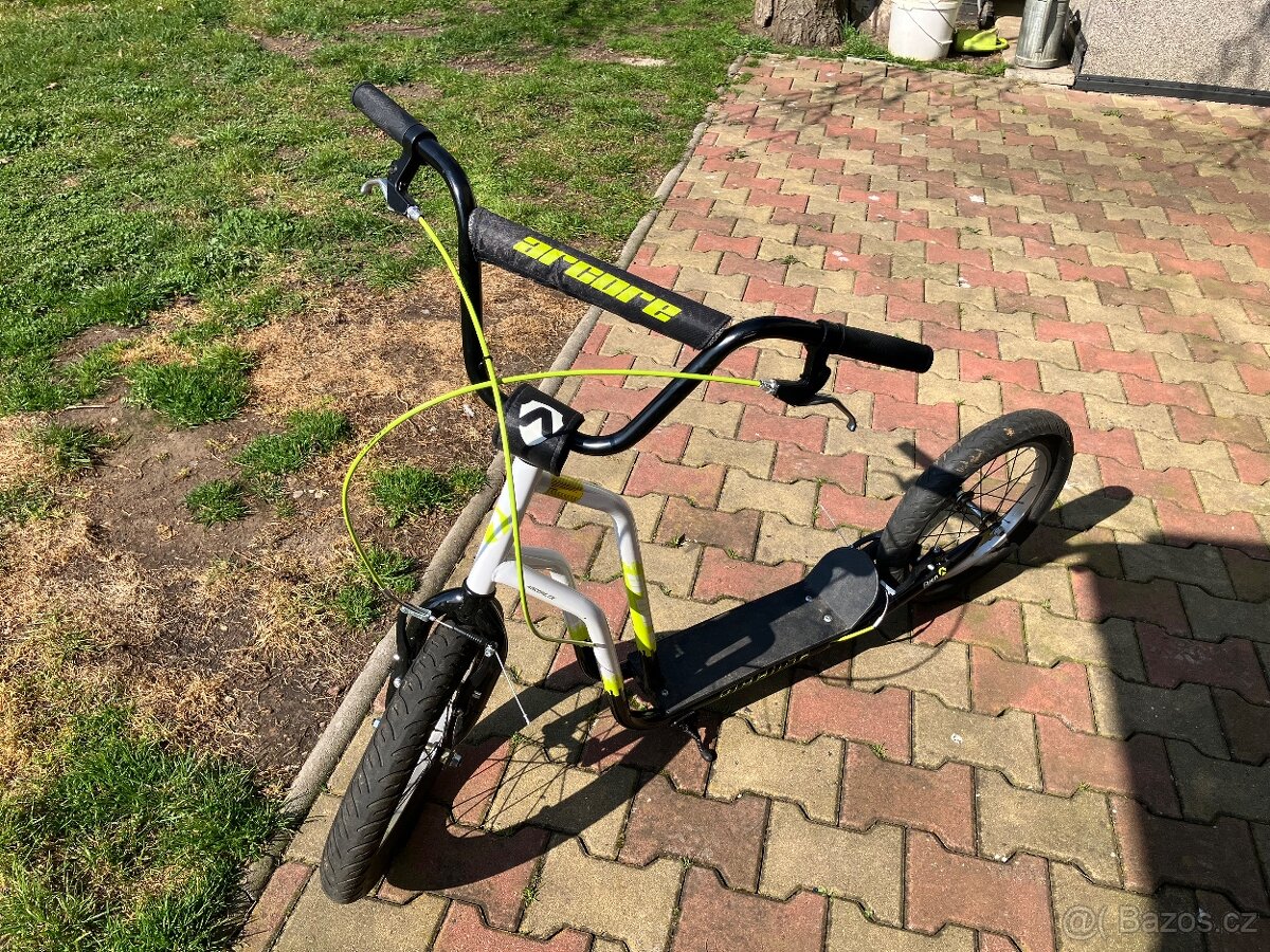 Koloběžka Arcore - 2