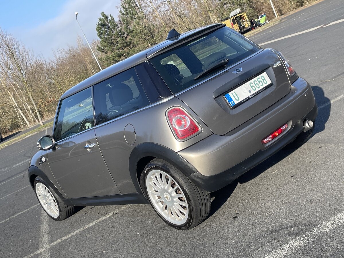 Mini Cooper 1.6d 2011 - 2